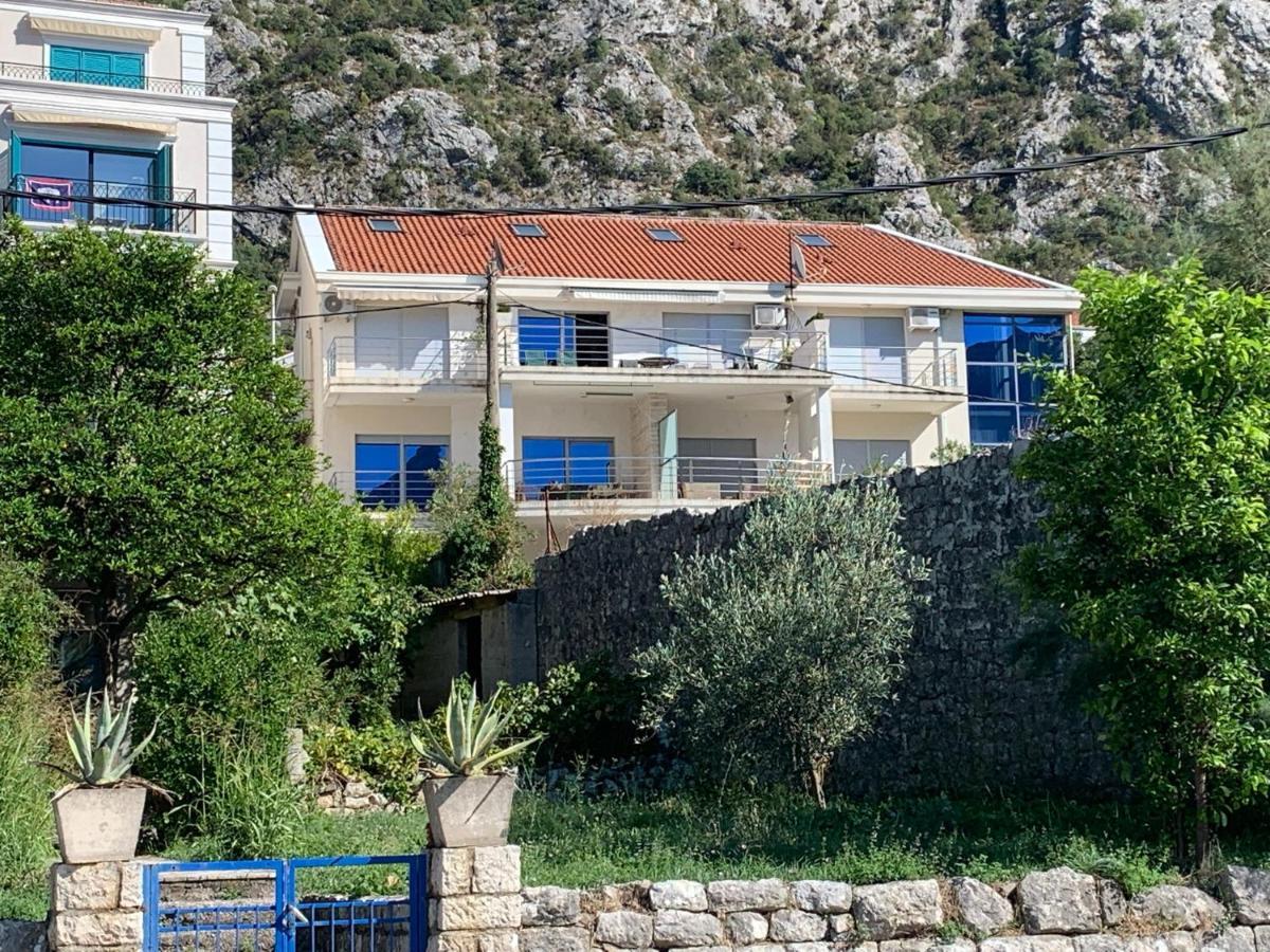 Apartment With Swimmingpool, Seaview And Large Terrace, 1St Floor, Min 2 Persons Dobrota Extérieur photo
