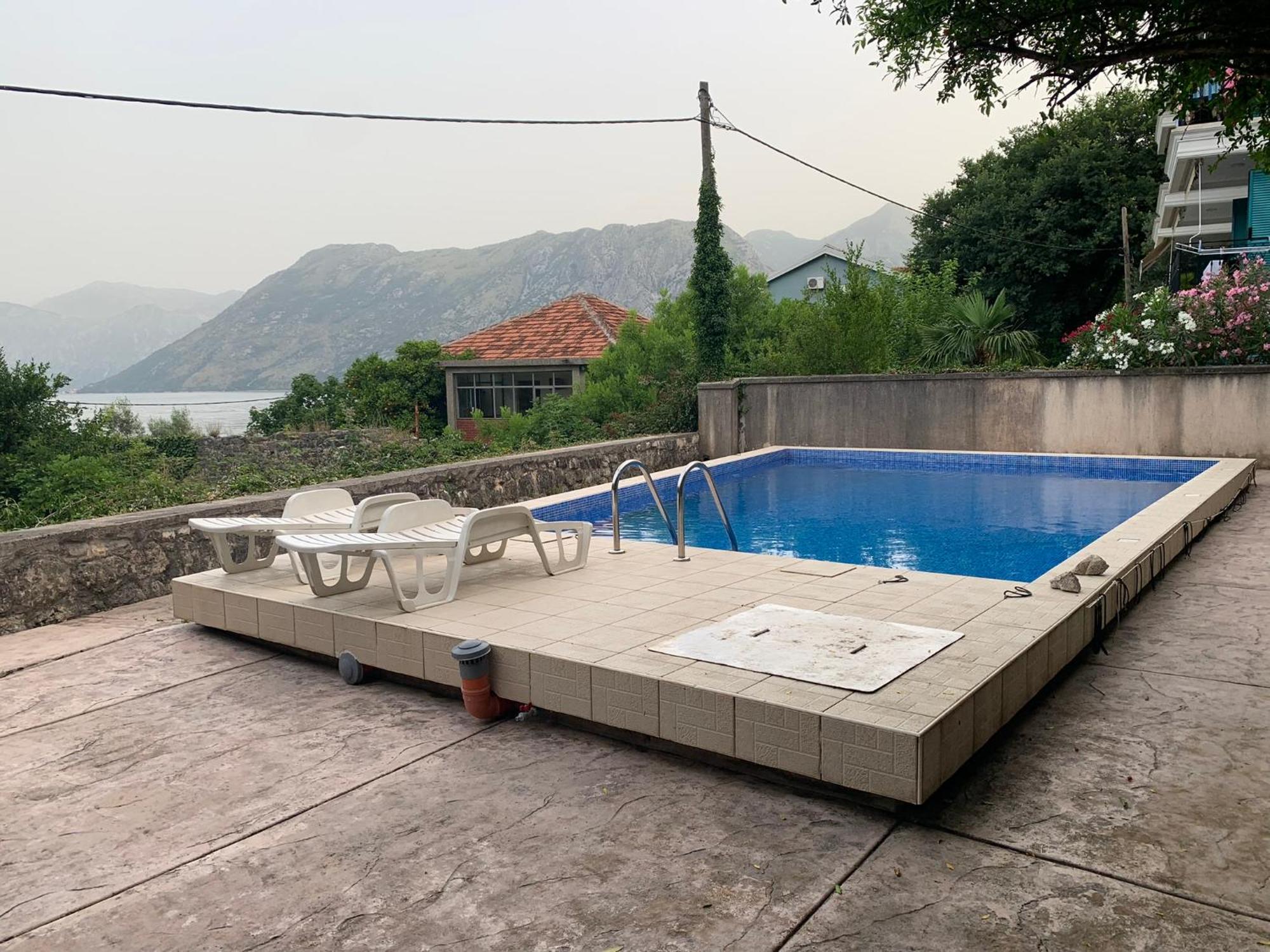 Apartment With Swimmingpool, Seaview And Large Terrace, 1St Floor, Min 2 Persons Dobrota Extérieur photo