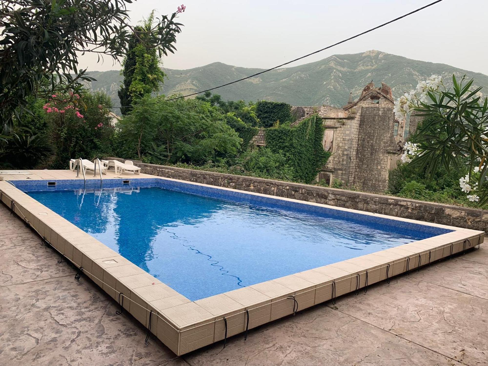 Apartment With Swimmingpool, Seaview And Large Terrace, 1St Floor, Min 2 Persons Dobrota Extérieur photo