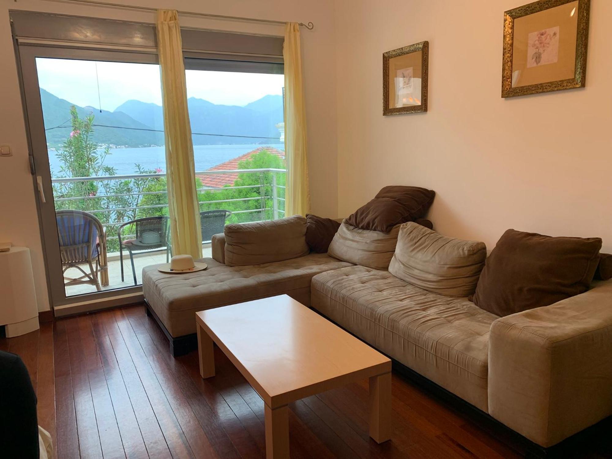 Apartment With Swimmingpool, Seaview And Large Terrace, 1St Floor, Min 2 Persons Dobrota Extérieur photo